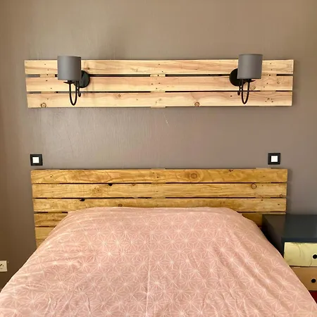 アパート Les Restanques Glycines 2067 グリモー