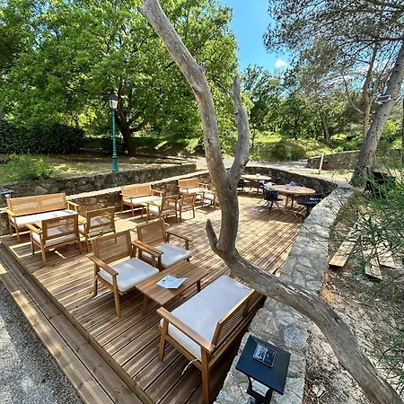 Les Restanques Glycines 2067 グリモー